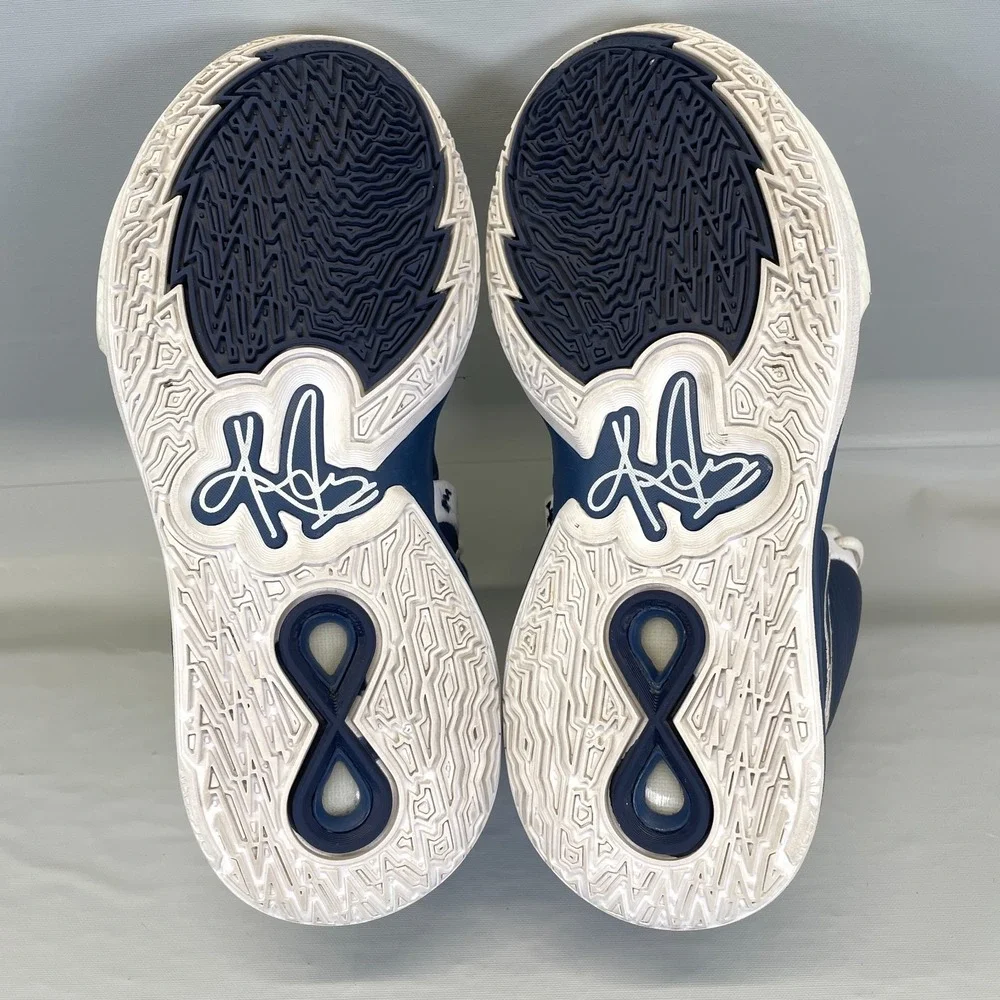 Nike Kyrie Infinity TB Basketball Shoe Youth Size 5.5 Blue White Leather Sneaker